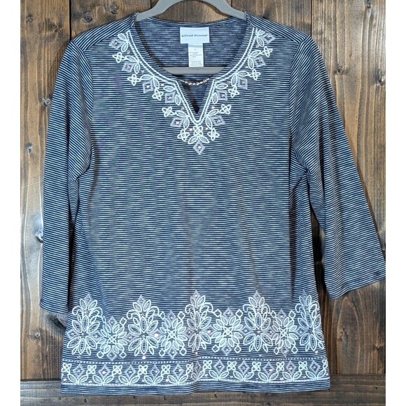 Alfred Dunner Tops - Alfred Dunner Womens Small Top NWOT Embroidered Rhinestone V Neck 3/4 Sleeve